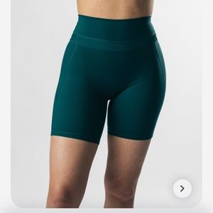 NWT Alphalux Harmony Bike Shorts